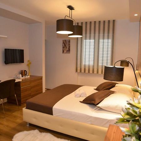 Guest House Crisogono ザダル エクステリア 写真